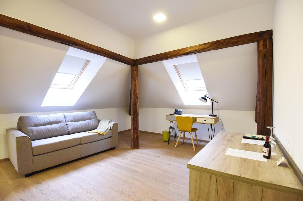 Hotel Castellum Čakovec エクステリア 写真