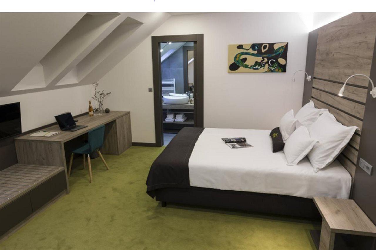 Hotel Castellum Čakovec エクステリア 写真