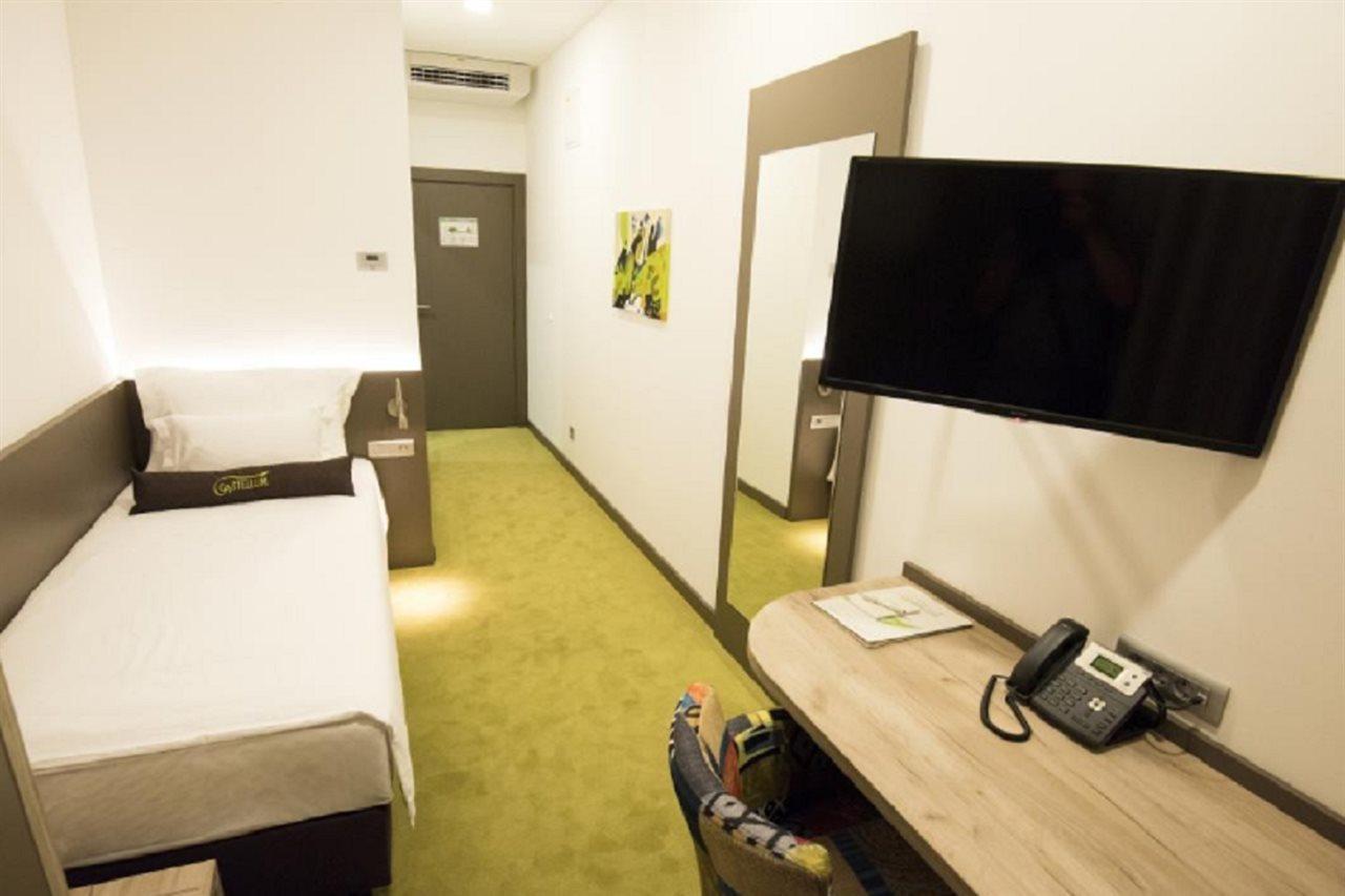 Hotel Castellum Čakovec エクステリア 写真